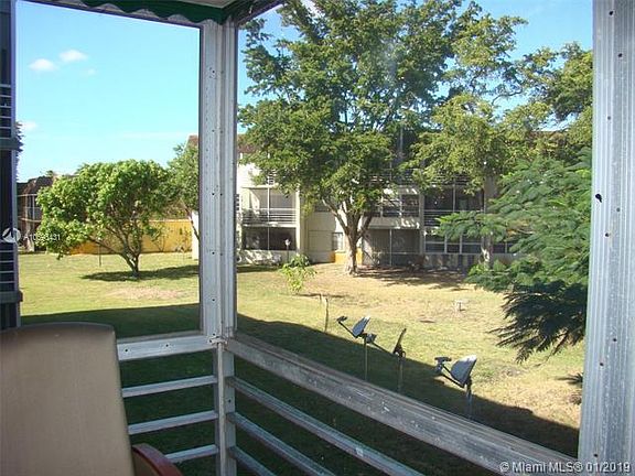5th image of 605 S State Road 7 APT 2C