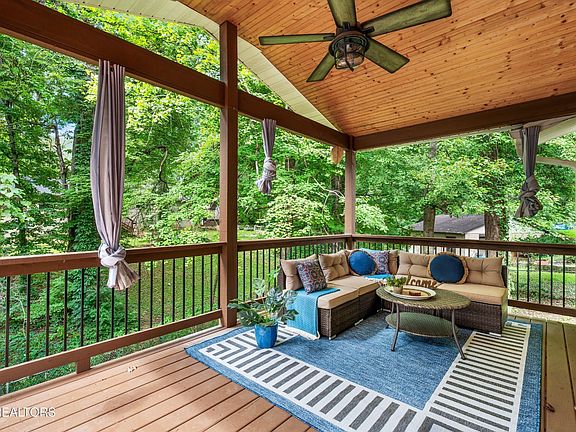 2nd image of 5622 Burbury Ln