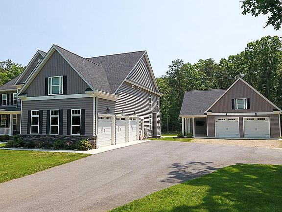 4th image of 23155 Greenstone Dr