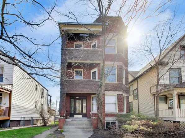 6115 N Hermitage Ave, Chicago, IL 60660