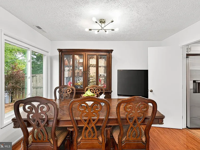 301 Reneau Way — Photo 4