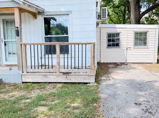 1507 W Webster St, Springfield, MO 65802