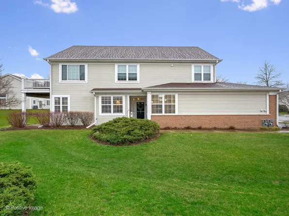 32301 Millard Cir, Warrenville, IL 60555