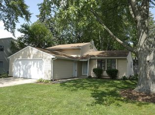 1729 Forrest Blvd, St Charles, IL 60174