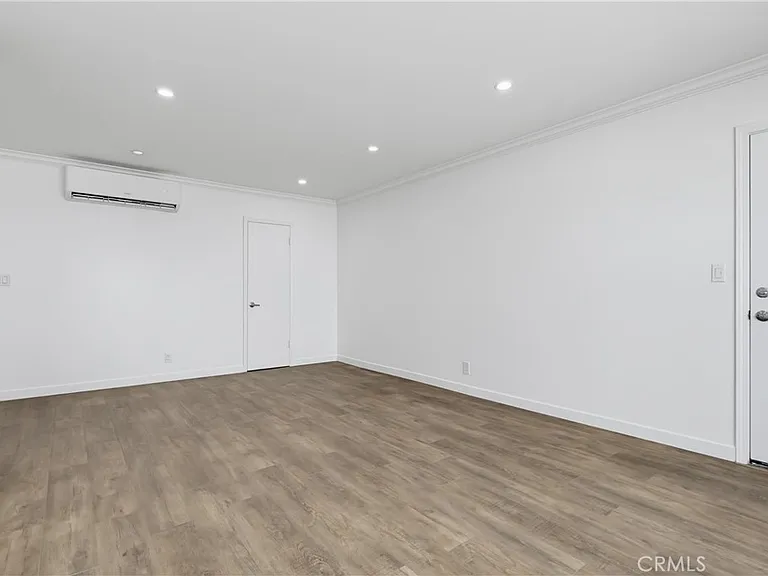 6065 Pickford Pl #5 — Photo 7
