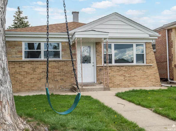 7761 Nagle Ave, Burbank, IL 60459