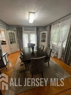 3 bed, 2.0 bath, $3,500 — Photo 4