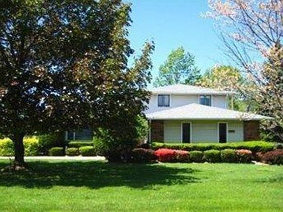 3rd image of 25511 Cardington Dr