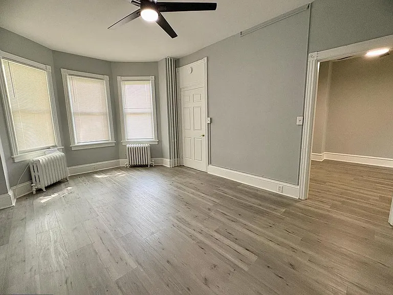 735 Morgan Ave #1 — Photo 5