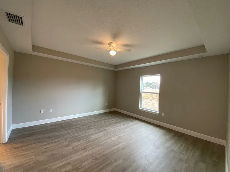 137 Juniper Loop Cir — Photo 13