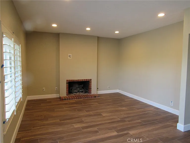 23502 Via Breve — Photo 7