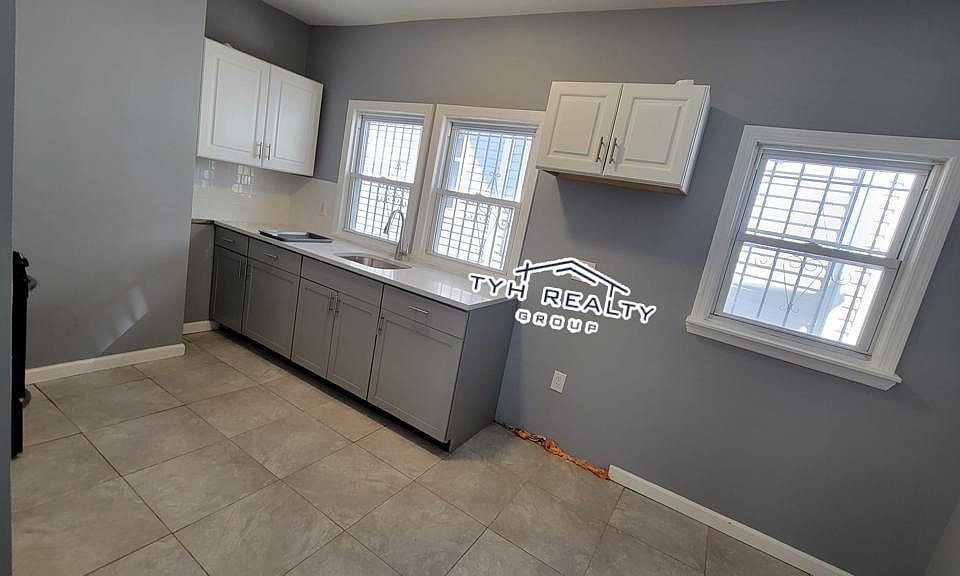 1st image of 63 Seymour Ave Floor 2