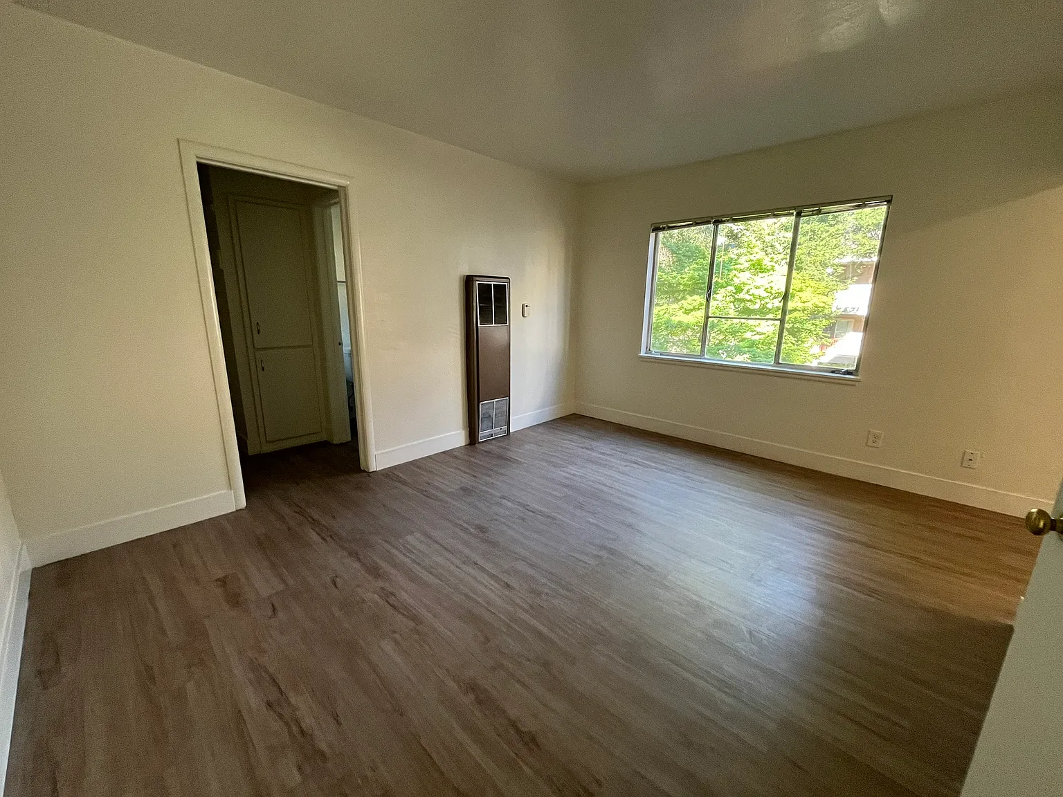 Studio, 333 sqft, $1,180 — Photo 2