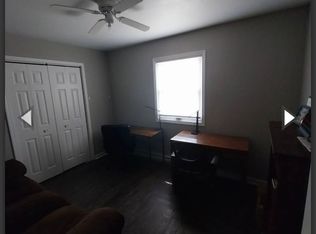 303 8th St APT 1, Perry, IA 50220