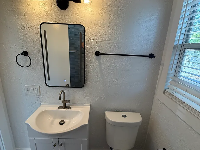 2103 W Grace St — Photo 14