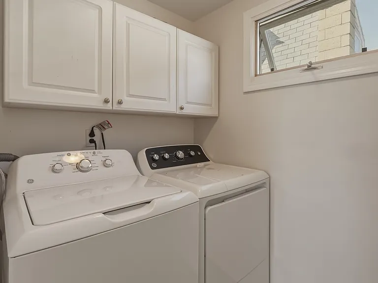 1080 Shirley St #1 — Photo 8