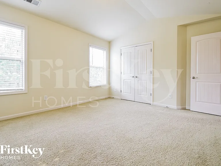 1068 Parkmist Dr — Photo 11