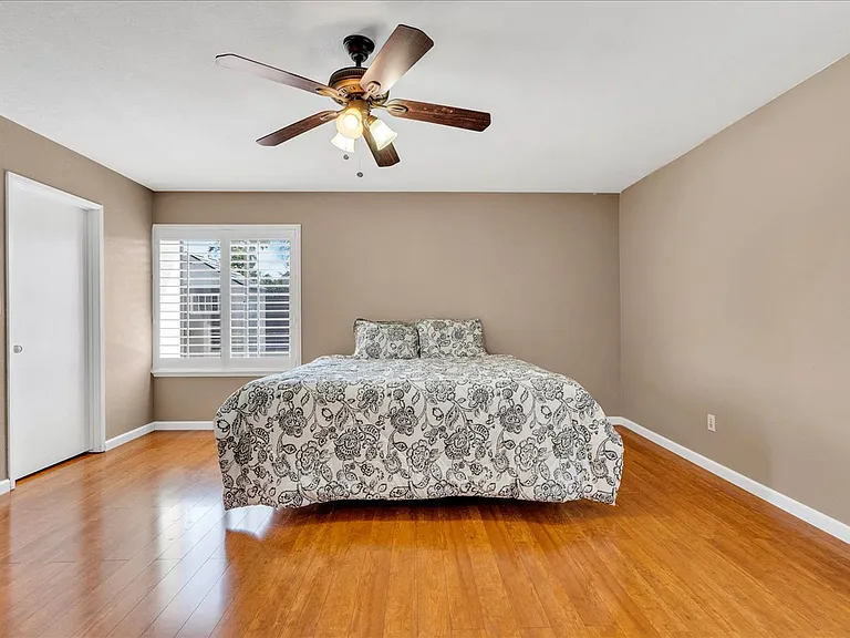 285 W Ash Ave — Photo 15