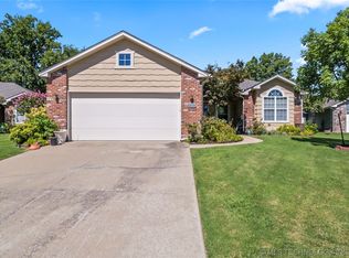 6208 S 89th East Pl, Tulsa, OK 74133