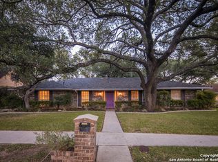 6104 Rue Liliane St, Leon Valley, TX 78238