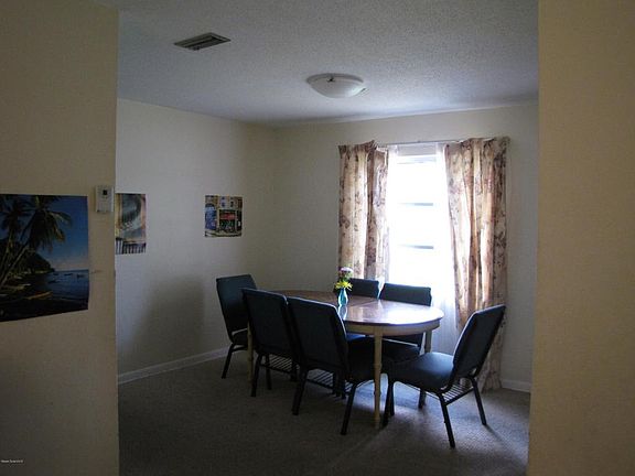 2nd image of 900 Glenda Dr