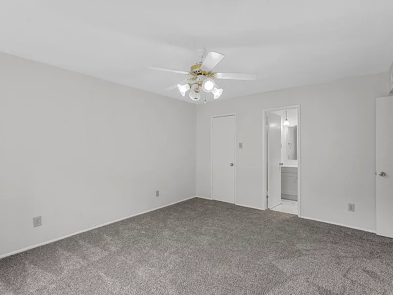 848 Shenandoah Dr — Photo 15