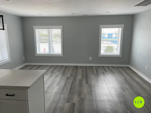 721 S Anderson Blvd #A, Holly Ridge, NC 28445
