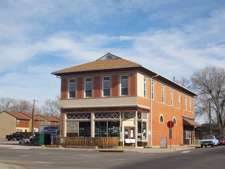 1st image of 102 N Main St