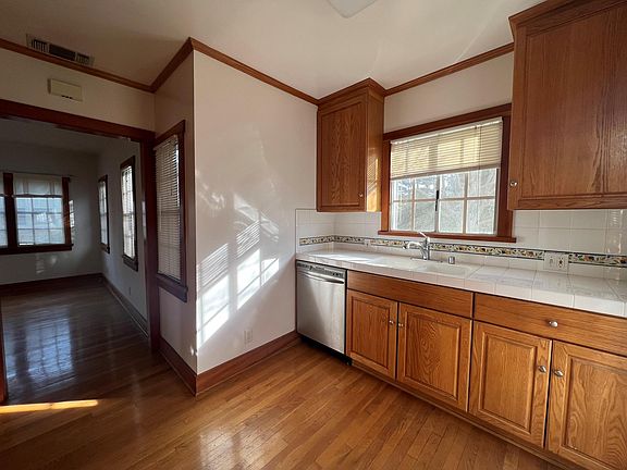 5th image of 1022 Garfield Ave #0