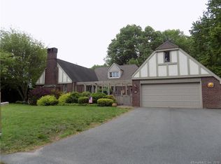 59 Everett St, Bristol, CT 06010