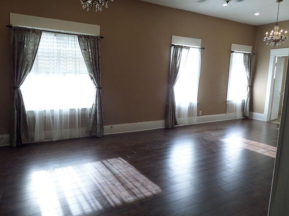 living room w/new floor