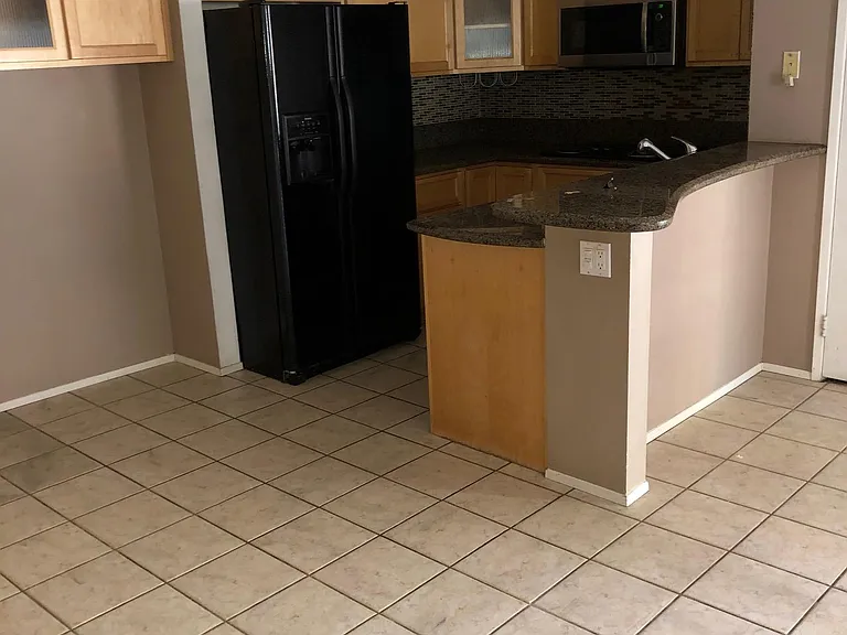 1400 W Edgehill Rd #48 — Photo 4