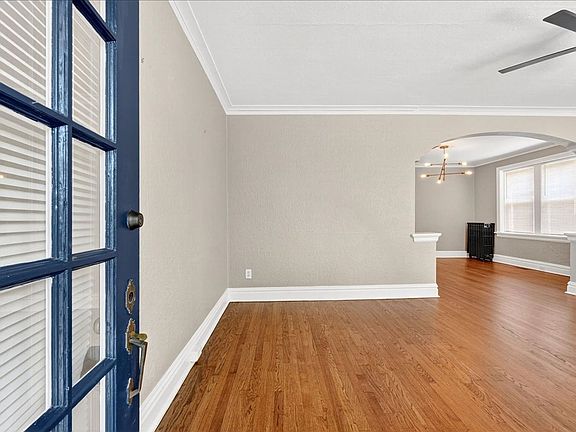 5th image of 4967 Miami St #942