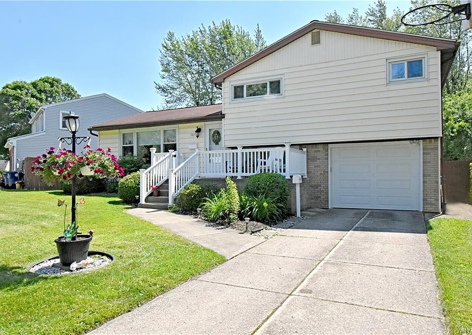 1st image of 169 Millbrook Dr