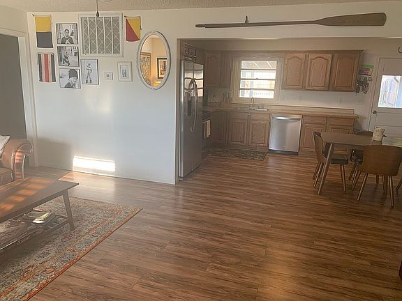 5th image of 914 N H St