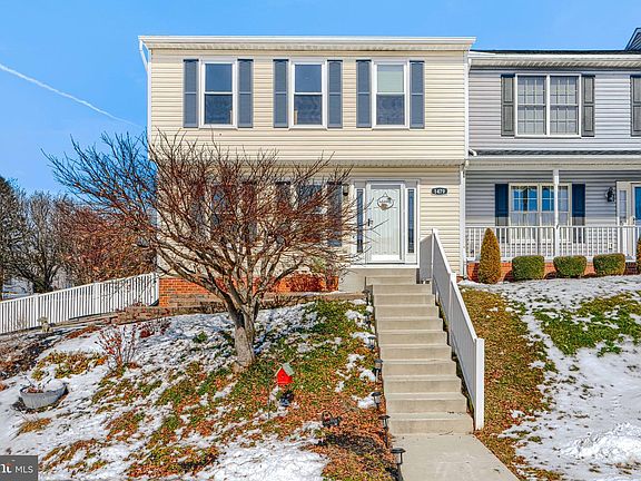 3rd image of 1479 Landis Cir