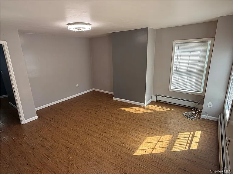93 Catharine St #2 — Photo 5