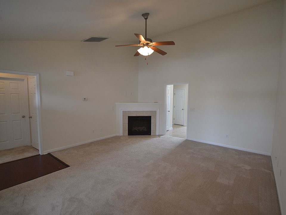 2nd image of 108 Larck Crest Ln