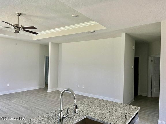5th image of 17788 Kelso Dr