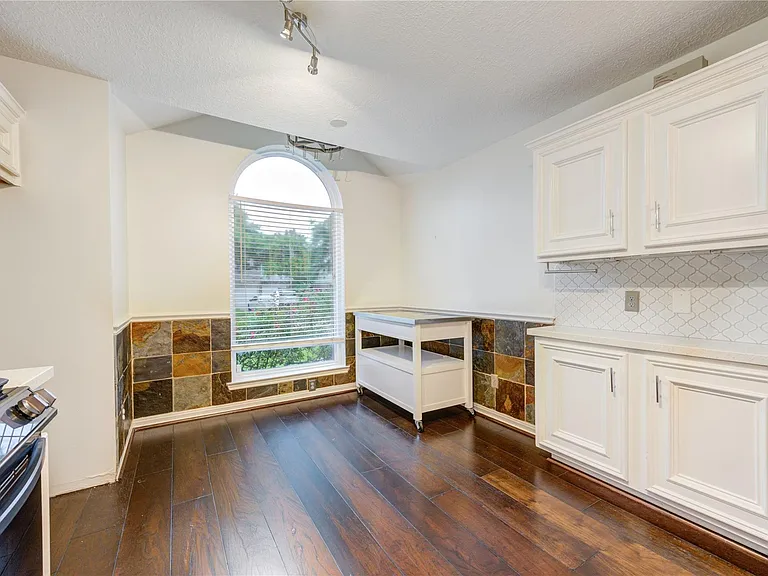 21450 Park Post Ln — Photo 22