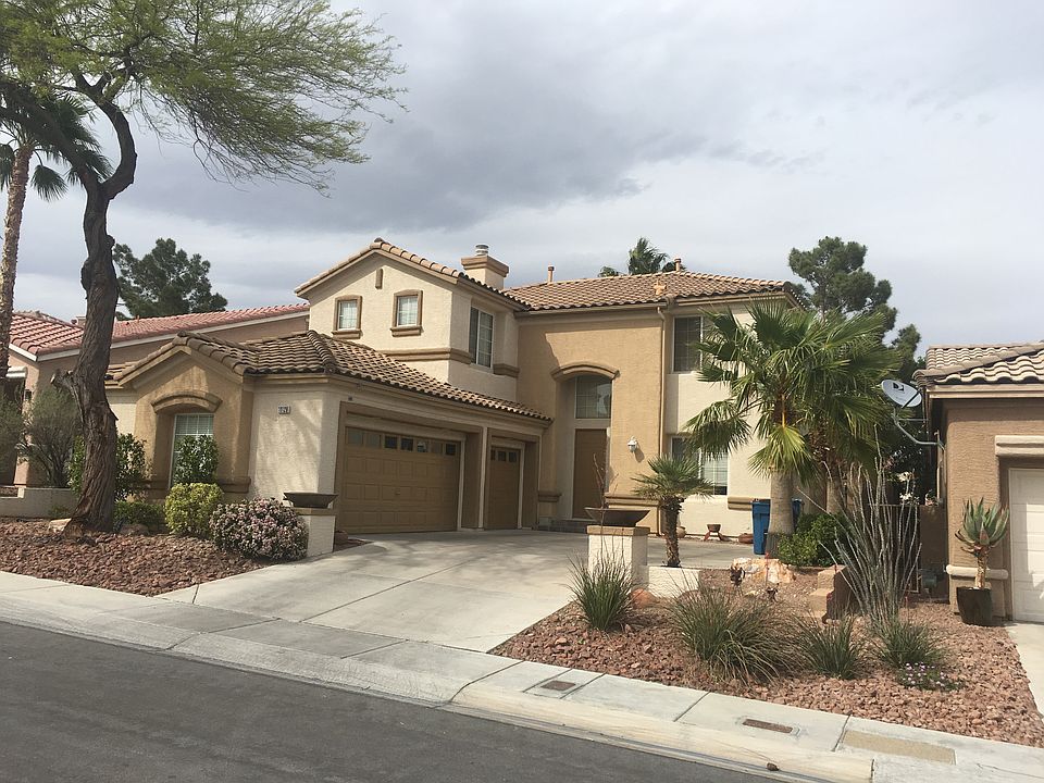 1st image of 10128 Crest Brook Pl