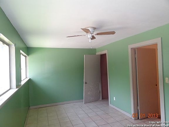 4th image of 3001 Tampico St