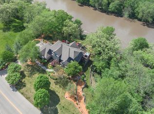 34251 Maffitt Lake Rd, Cumming, IA 50061