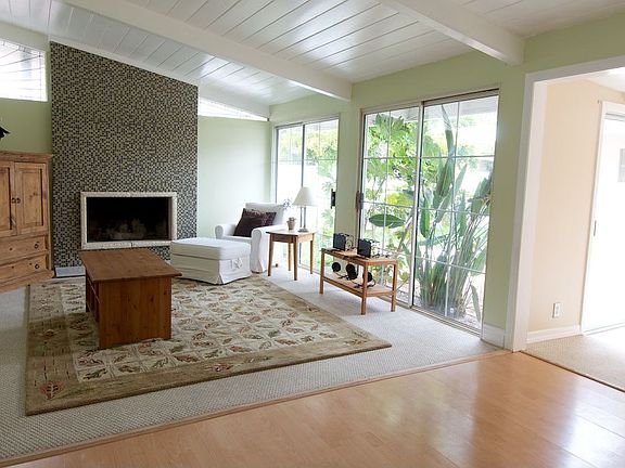 2nd image of 22840 Calabash St