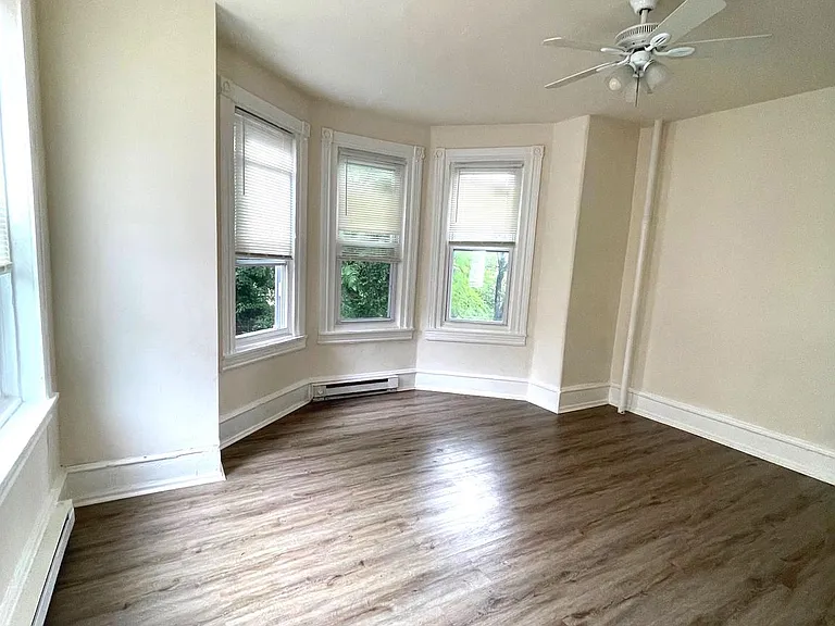 110 W Tabor Rd — Photo 8