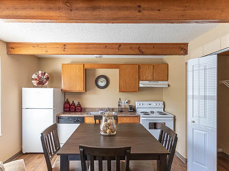 Fairway Meadows Townhomes — Photo 41