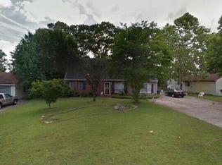 185 Village Way, Lawrenceville, GA 30046