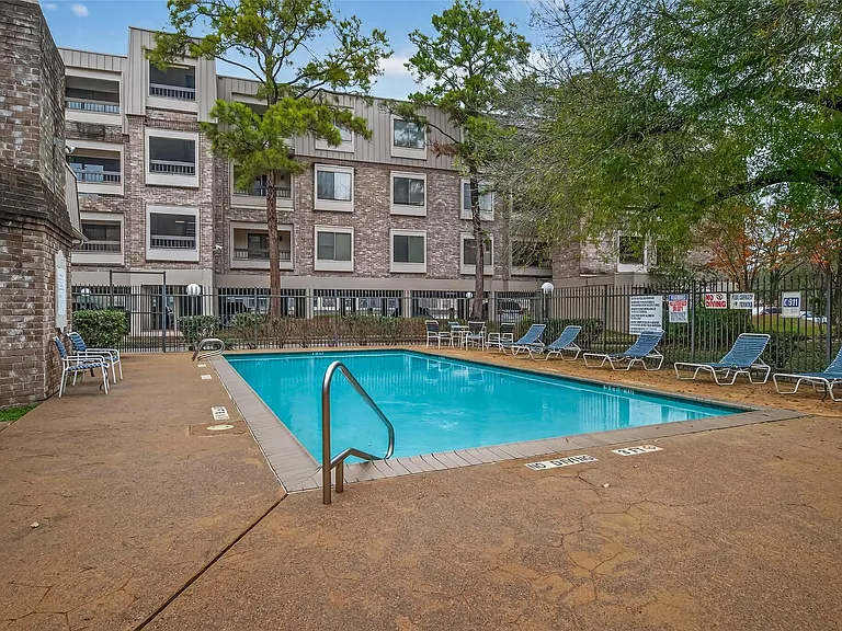 2211 S Braeswood Blvd #23C — Photo 33