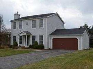 9315 Summerland Dr, Whitmore Lake, MI 48189