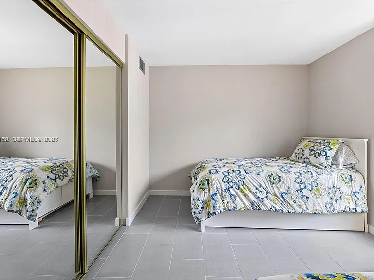 812 Sky Pine Way #C2 — Photo 17